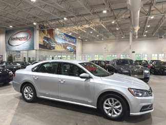 Used 2016 Volkswagen Passat 1.8T S image 1
