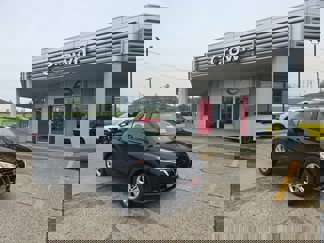 New 2025 Nissan Kicks Play S image 1