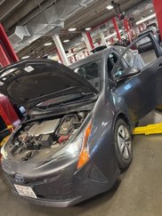 Certified 2017 Toyota Prius Two image 1