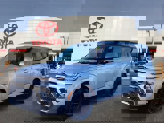 Used 2021 Kia Soul LX image 1