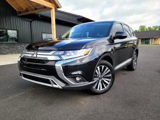 Used 2020 Mitsubishi Outlander SEL image 1