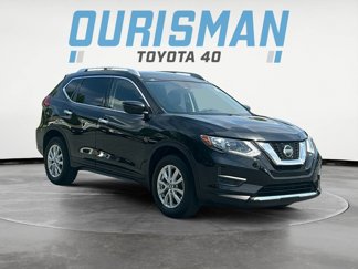 Used 2020 Nissan Rogue SV image 1