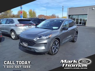 Used 2021 Ford Escape SE w/ SE Sport Appearance Package image 1