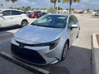 Used 2022 Toyota Corolla LE image 1