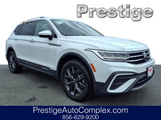 Certified 2022 Volkswagen Tiguan SE image 1