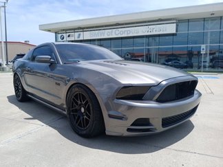 Used 2014 Ford Mustang GT image 1