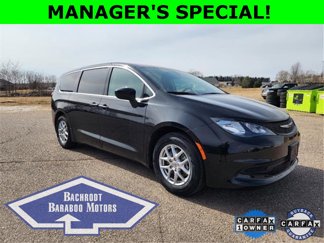 Used 2022 Chrysler Voyager LX image 1