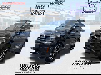 Used 2021 Volkswagen Tiguan SE w/ Panoramic Sunroof Package image 1