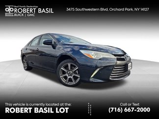 Used 2015 Toyota Camry image 1