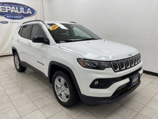 Used 2022 Jeep Compass Latitude image 1