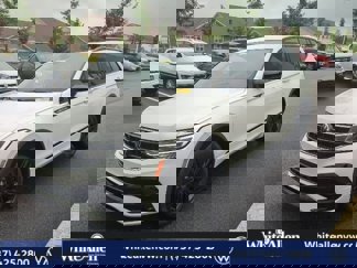 Used 2022 Volkswagen Tiguan SE R-Line image 1