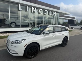 Used 2021 Lincoln Corsair Reserve w/ Equipment Group 201A image 1