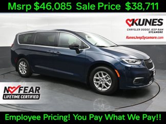 New 2025 Chrysler Pacifica Select image 1
