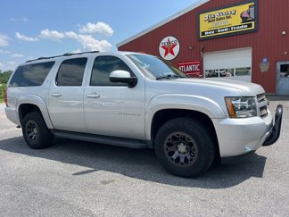 Used 2013 Chevrolet Suburban LT w/ Luxury Package image 1