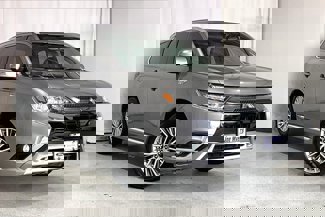 Used 2022 Mitsubishi Outlander SEL image 1