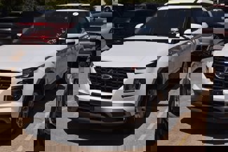 Used 2021 Hyundai Venue SE image 1