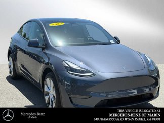 Used 2023 Tesla Model Y Long Range image 1