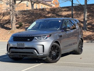 Used 2017 Land Rover Discovery HSE image 1