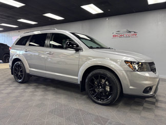 Used 2018 Dodge Journey SXT w/ Premium Group image 1