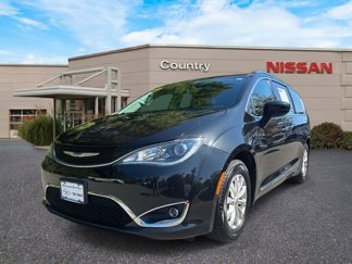 Used 2018 Chrysler Pacifica Touring-L image 1
