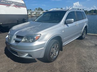 Used 2006 Mitsubishi Outlander SE image 1