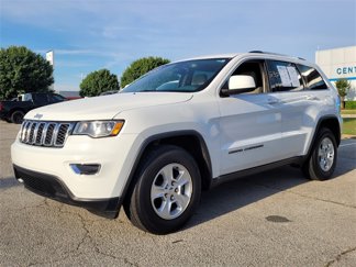 Used 2017 Jeep Grand Cherokee Laredo w/ Quick Order Package 2BE image 1