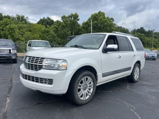 Used 2014 Lincoln Navigator 4WD image 1