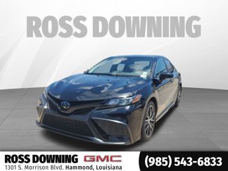 Used 2023 Toyota Camry SE image 1
