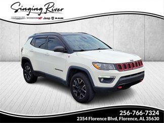 Used 2019 Jeep Compass Trailhawk image 1