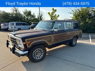 Used 1990 Jeep Grand Wagoneer video 1