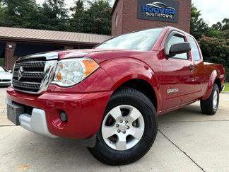 Used 2012 Suzuki Equator Premium image 1