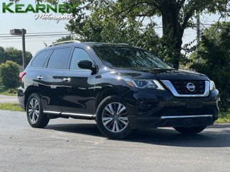 Used 2020 Nissan Pathfinder S image 1