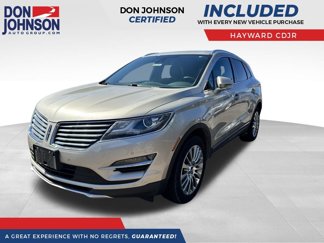 Used 2017 Lincoln MKC Reserve image 1