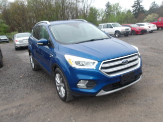 Used 2017 Ford Escape Titanium image 1