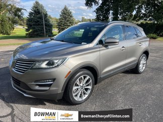 Used 2017 Lincoln MKC Select w/ Lincoln MKC Climate Package image 1