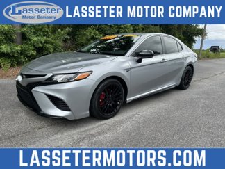 Used 2020 Toyota Camry SE image 1
