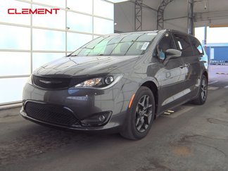 Used 2018 Chrysler Pacifica Touring Plus w/ S Appearance Package image 1