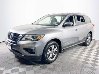 Used 2020 Nissan Pathfinder S image 1