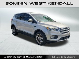 Used 2019 Ford Escape SE image 1