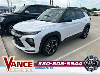 Used 2022 Chevrolet TrailBlazer RS w/ Sun and Liftgate Package image 1