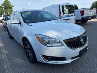 Used 2017 Buick Regal Sport Touring image 1