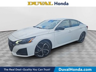 Used 2023 Nissan Altima 2.5 SR image 1