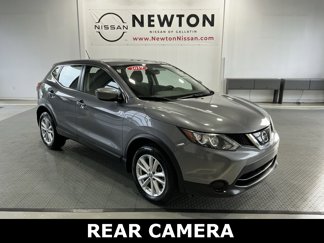 Used 2019 Nissan Rogue Sport S w/ Appearance Package image 1