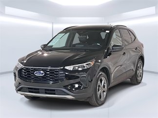 Used 2025 Ford Escape ST-Line image 1