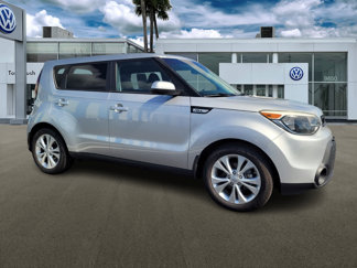 Used 2015 Kia Soul + image 1
