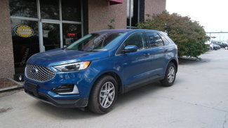 Used 2024 Ford Edge SEL image 1
