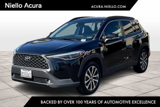 Used 2022 Toyota Corolla Cross XLE image 1