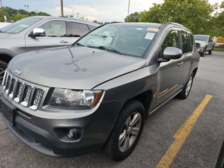 Used 2014 Jeep Compass Latitude image 1