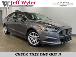 Used 2013 Ford Fusion SE image 1