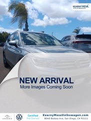 Used 2022 Volkswagen Tiguan SE image 1